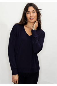 Be Love Ultra Soft V-Neck Pullover (Black)