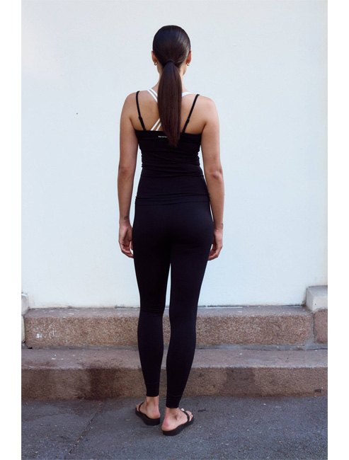 Run & Relax Basic Bandha Singlet (Beautiful Black)