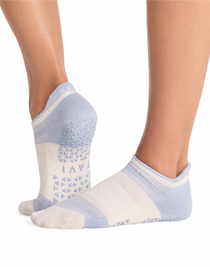 Tavi Grip Savvy (Coconut Sky Spell)